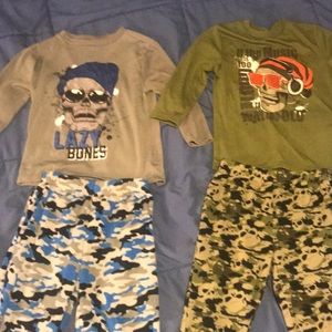 2 sets Max and Olivia pajamas